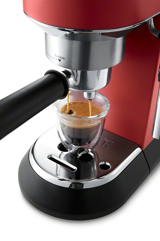 DeLonghi EC685R Dedica DeLuxe Pump Espresso Machine - Red - Image 5