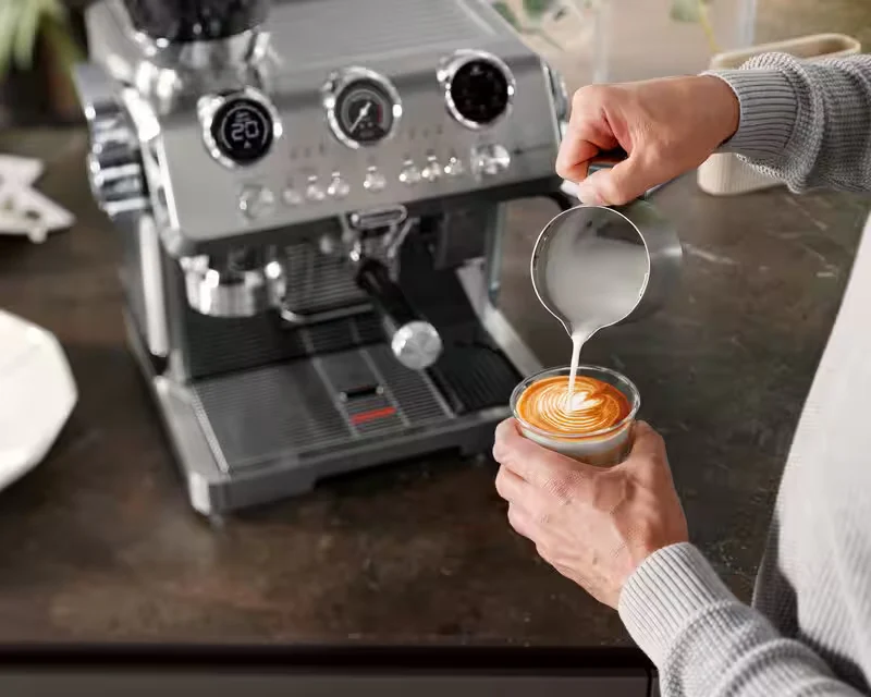 DeLonghi La Specialista Maestro with Cold Brew - Image 11