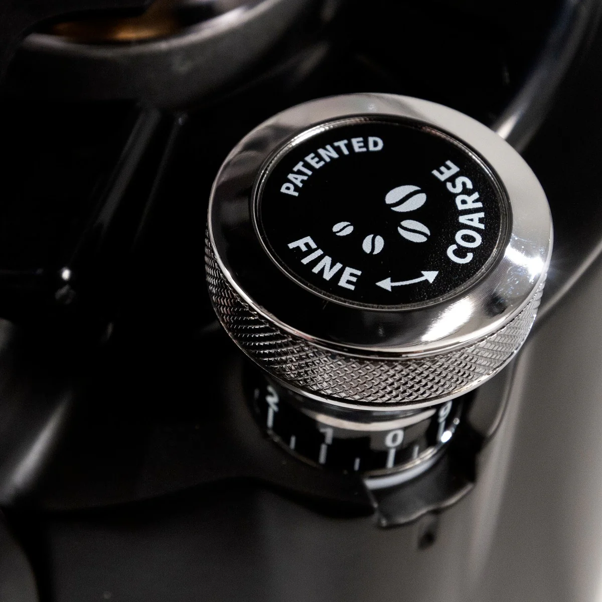 Eureka Zenith 65E High Speed Espresso Grinder in Black - Image 8