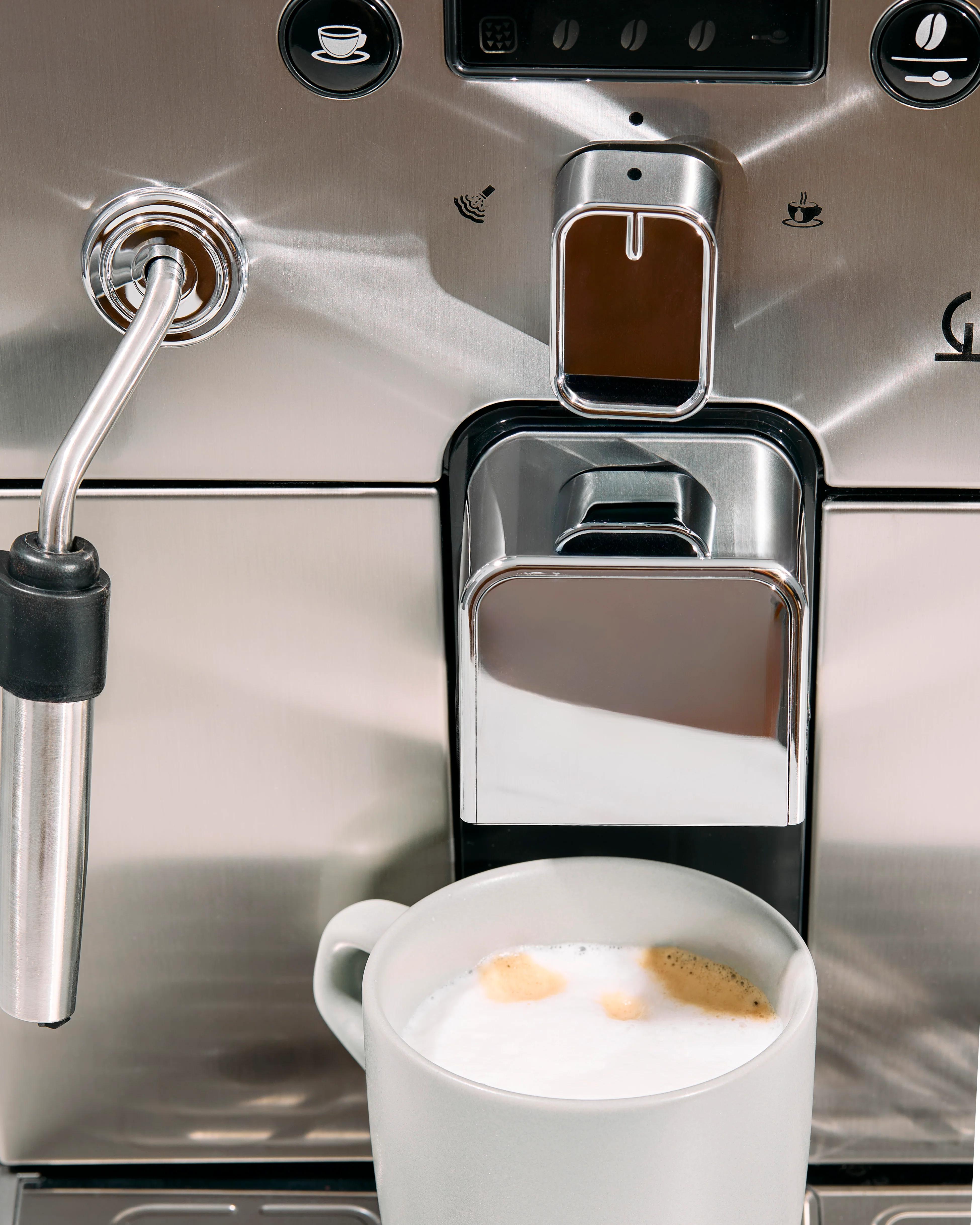 Gaggia Brera Espresso Machine in Black - Image 4