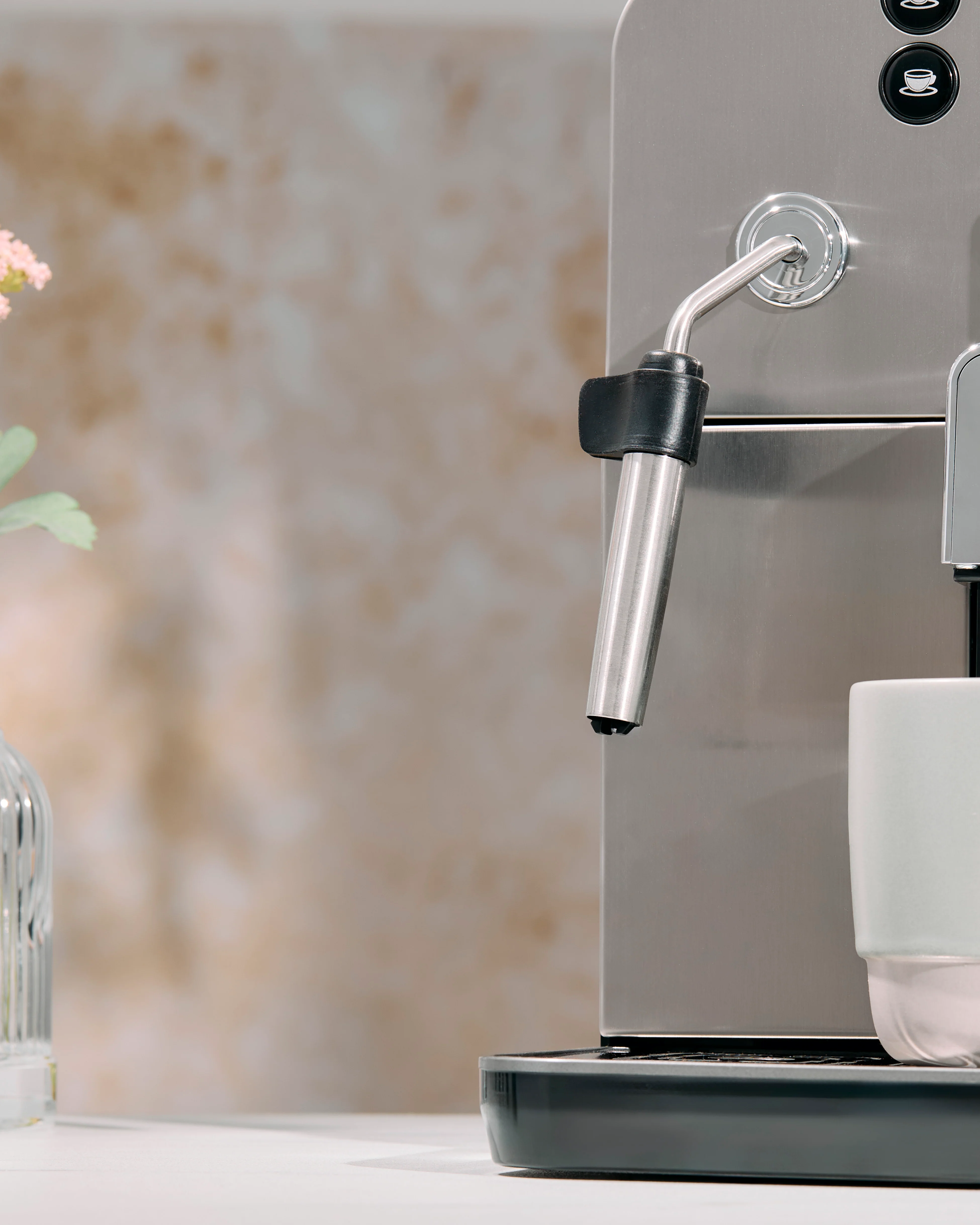 Gaggia Brera Espresso Machine in Black - Image 6