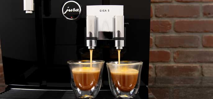JURA Giga 5 in Black - Image 3