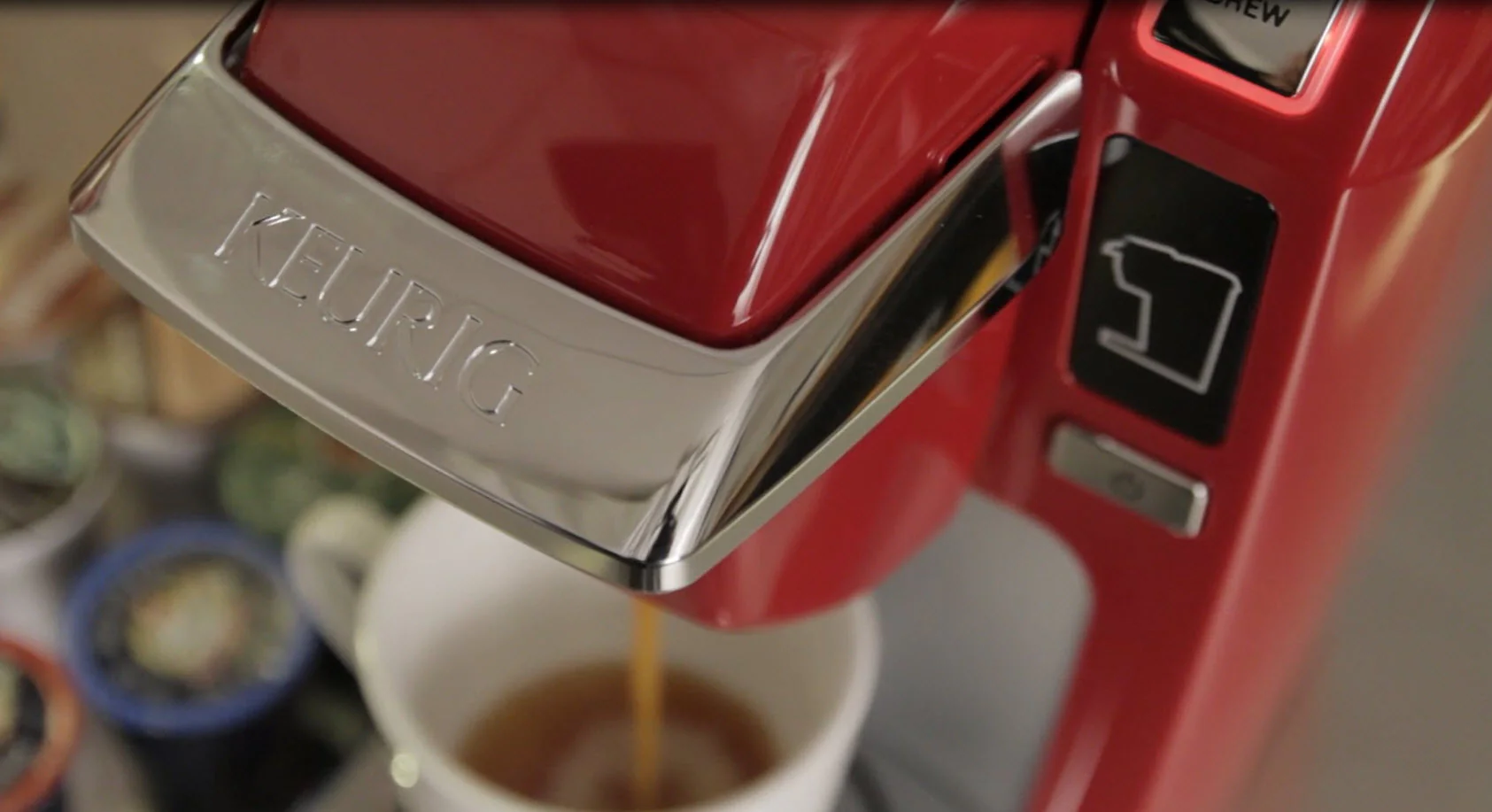 Keurig B31 Mini Plus Personal Brewer - Red - Image 3