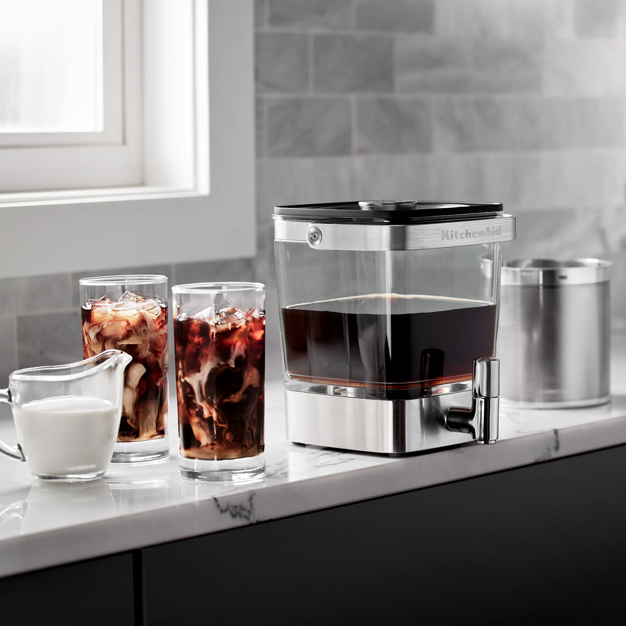 KitchenAid® Cold Brew Coffee Maker - 19 Cup - Image 9