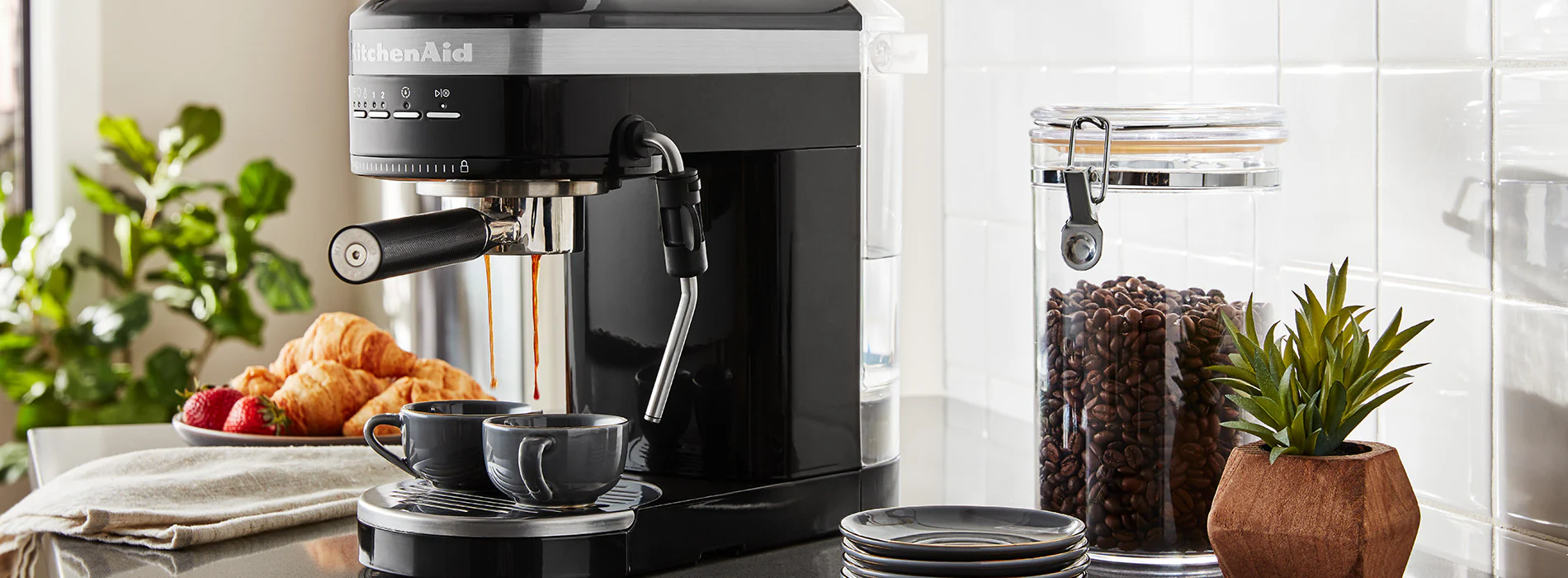 KitchenAid® Semi-Automatic Espresso Machine - Onyx Black - Image 12