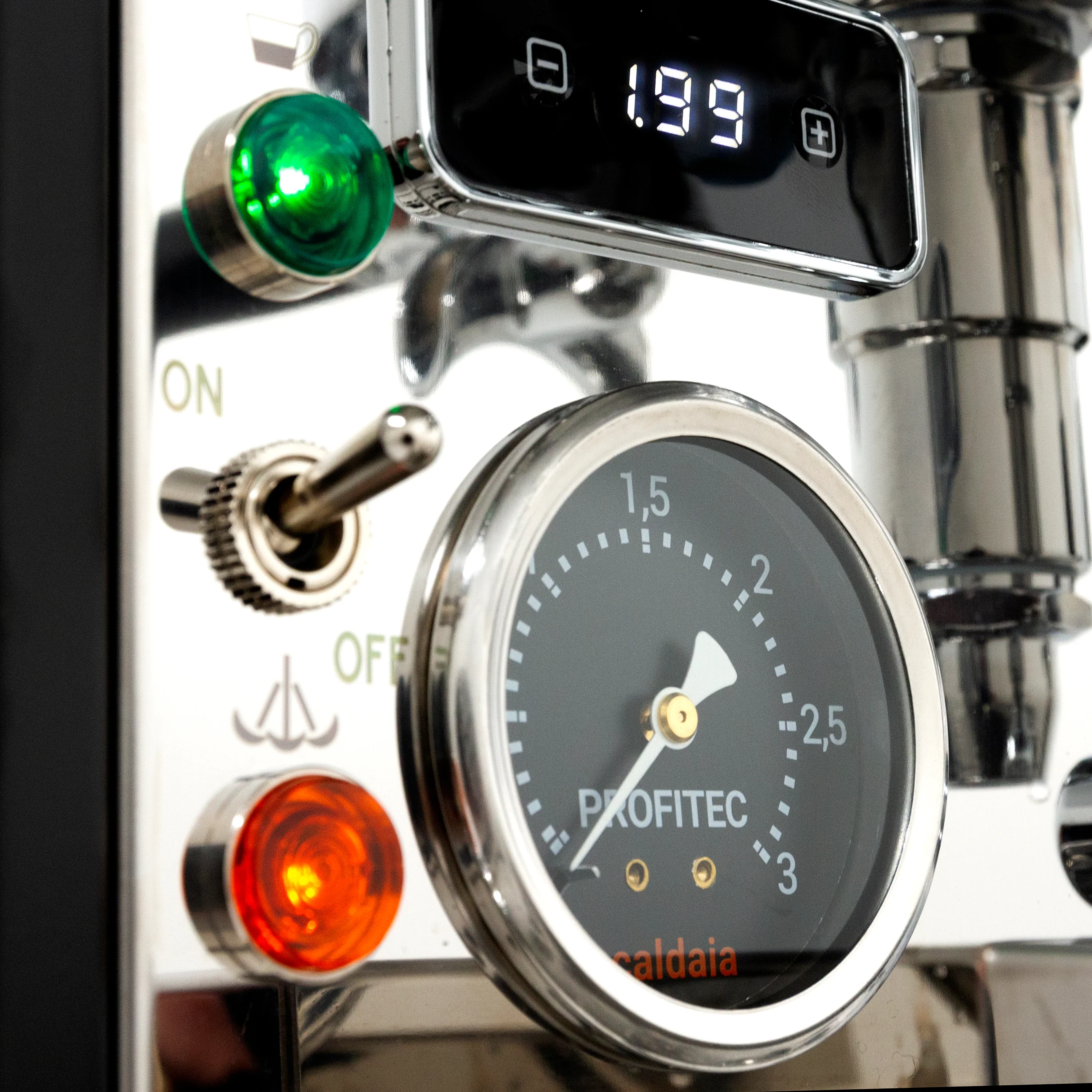 Profitec Pro 700 Black Matte Edition Espresso Machine - Image 9