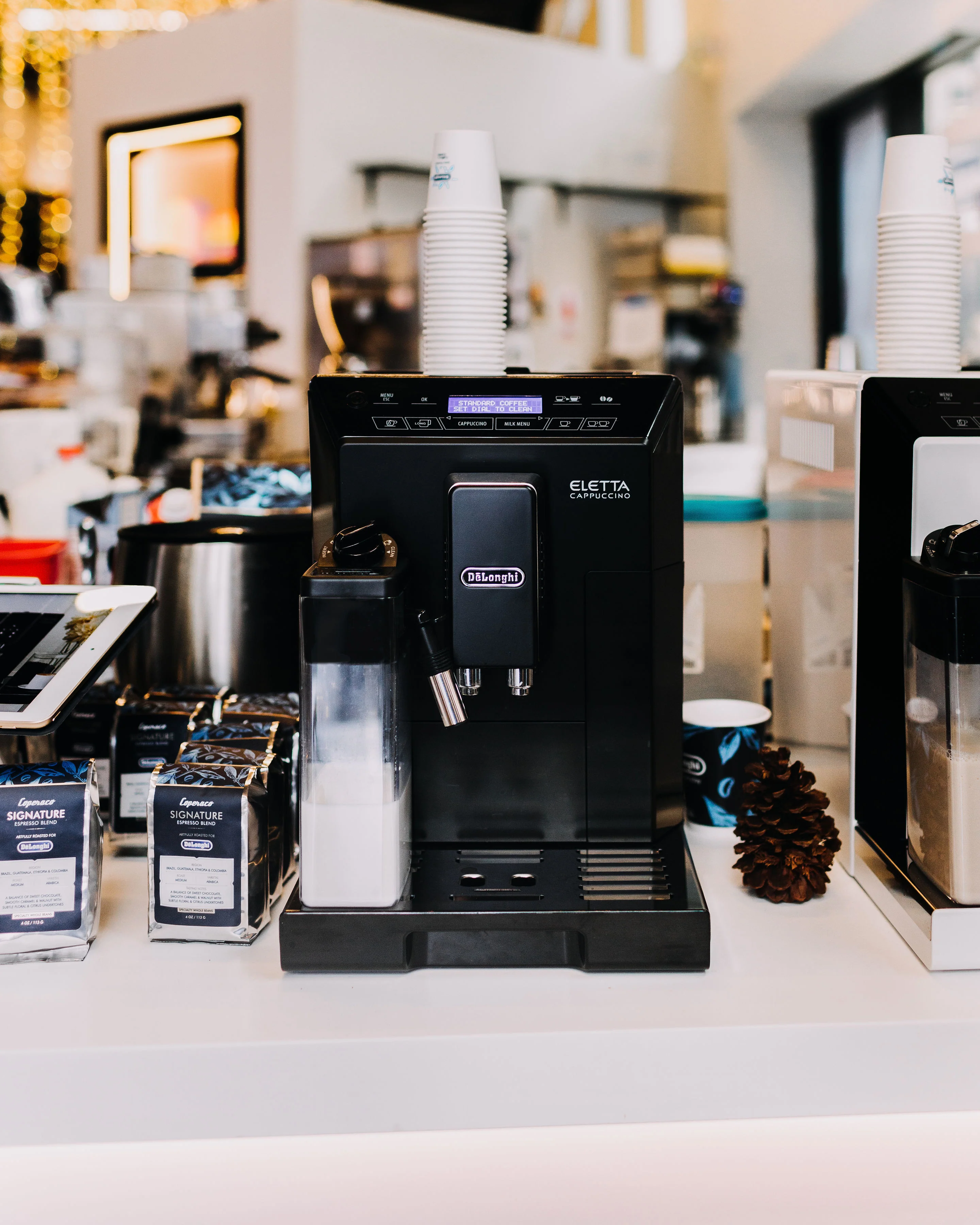 Refurbished DeLonghi Eletta Cappuccino in Black ECAM44660B - Image 7
