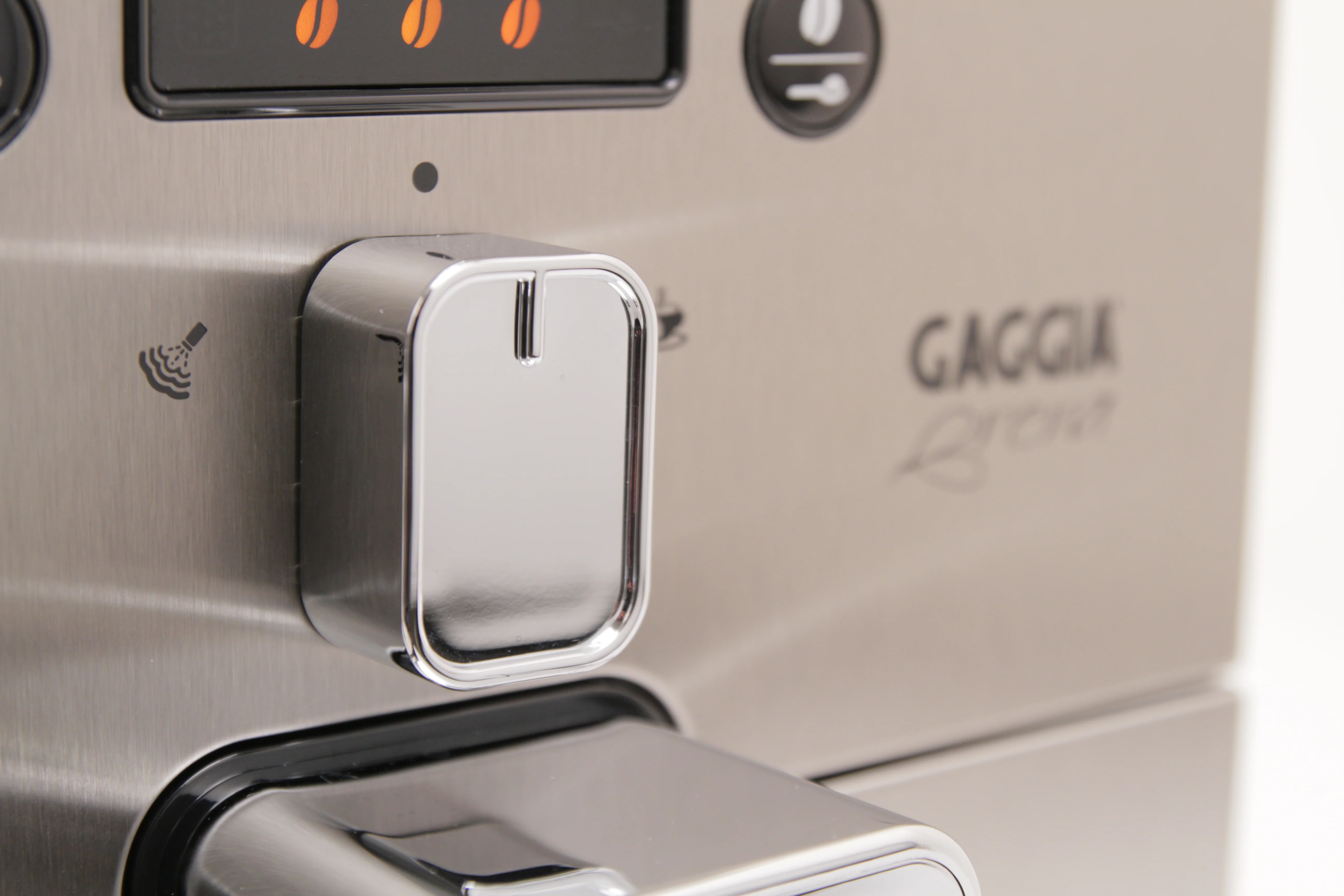 Refurbished Gaggia Brera Espresso Machine in Silver - Image 4