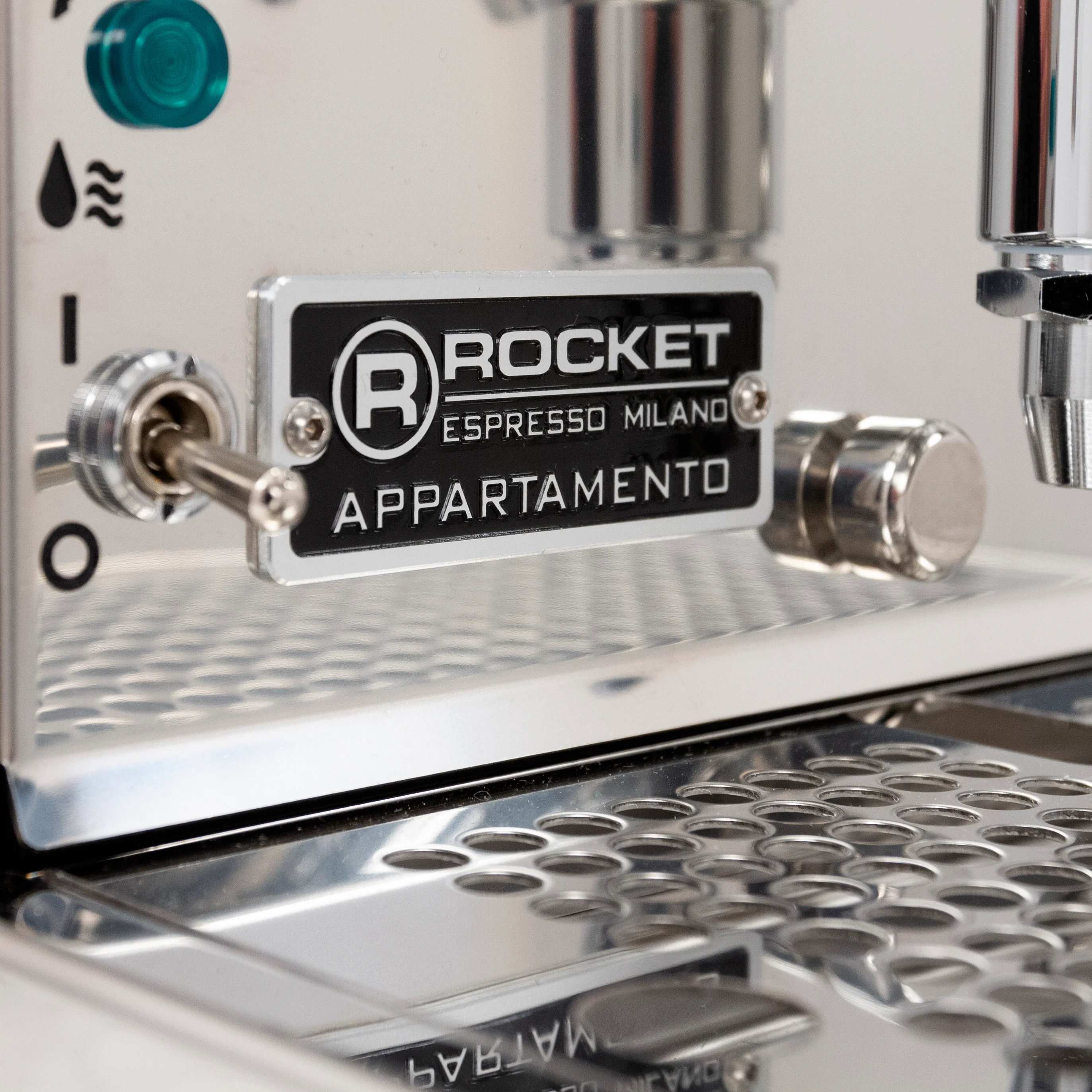 Rocket Espresso Appartamento - White Panels - Image 8