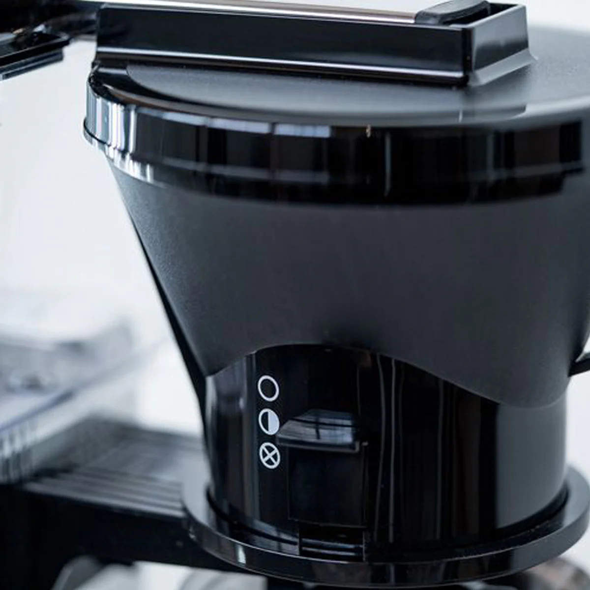 Technivorm Moccamaster KBTS741 Stone Grey Coffee Maker - Image 4