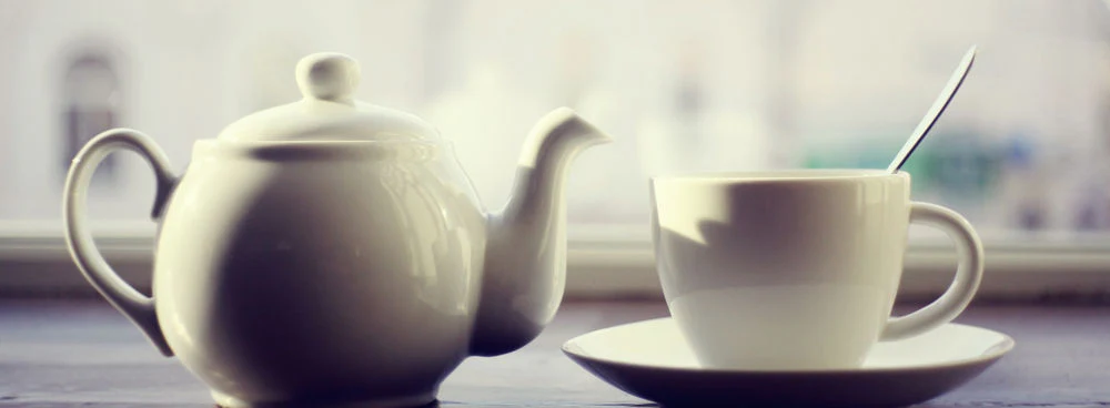 Yama 24 oz "Sassy" Tea Kettle - Image 3